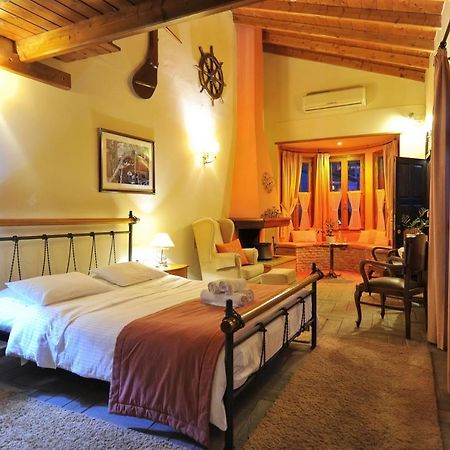 Ganimede Hotel, Galaxidi Bagian luar foto