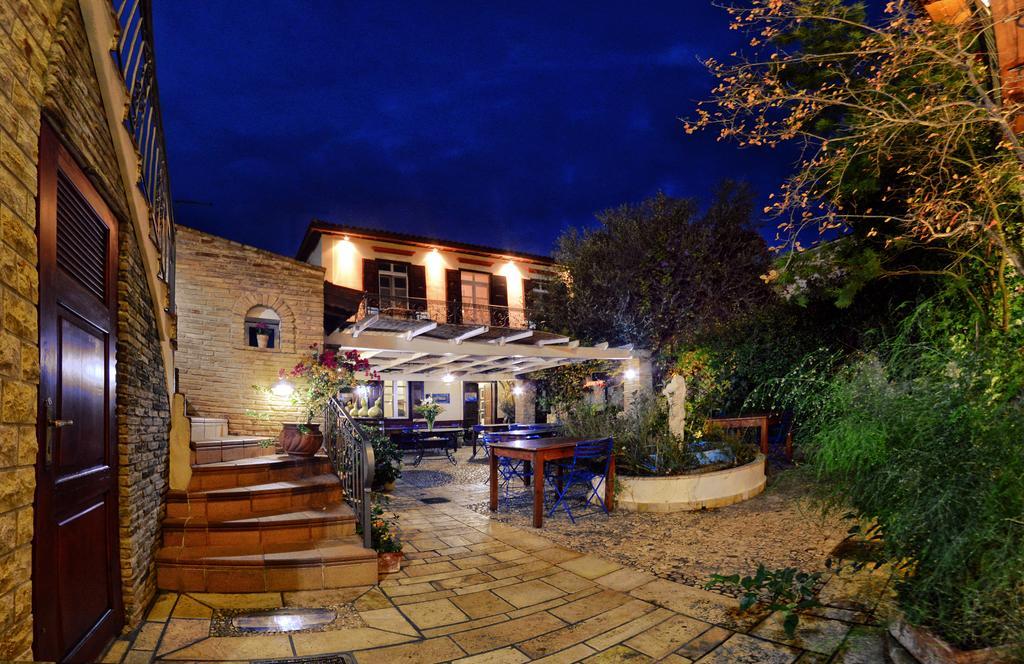Ganimede Hotel, Galaxidi Bagian luar foto