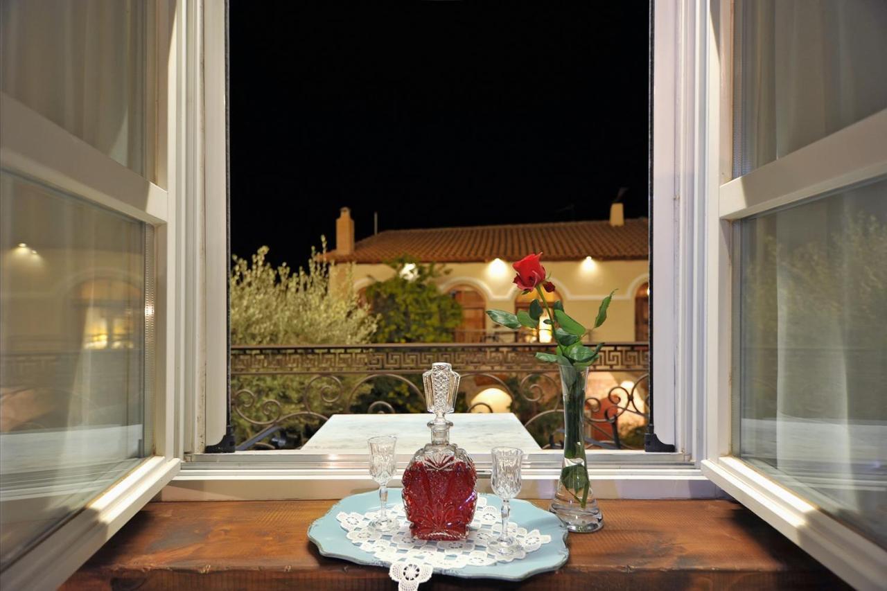 Ganimede Hotel, Galaxidi Bagian luar foto
